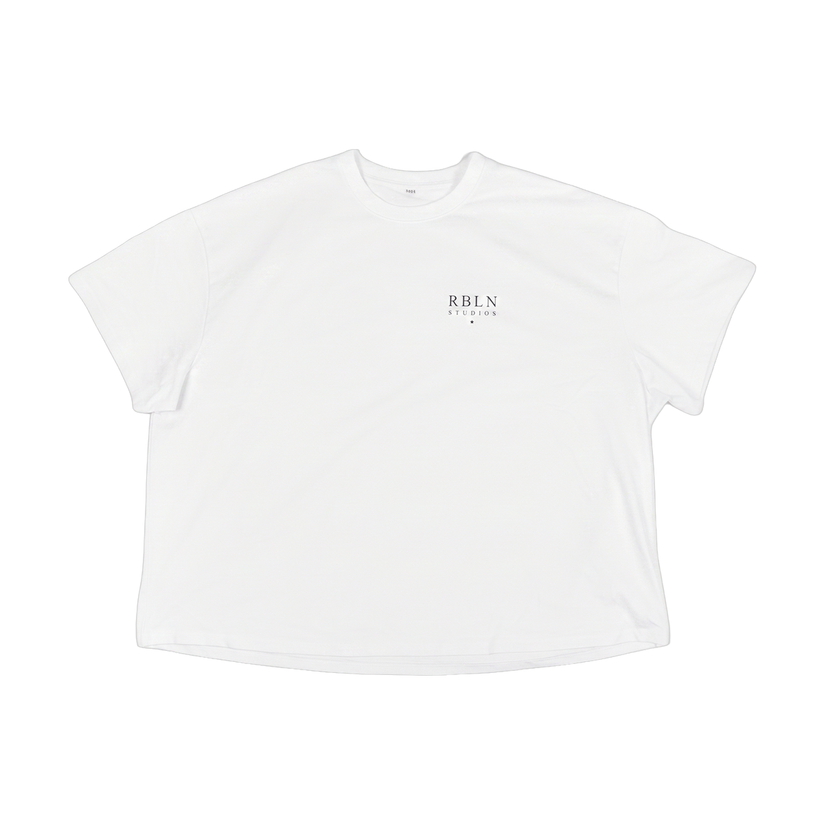 Weisses Oversized Shirt Clean Line, flach liegend Vorderseite